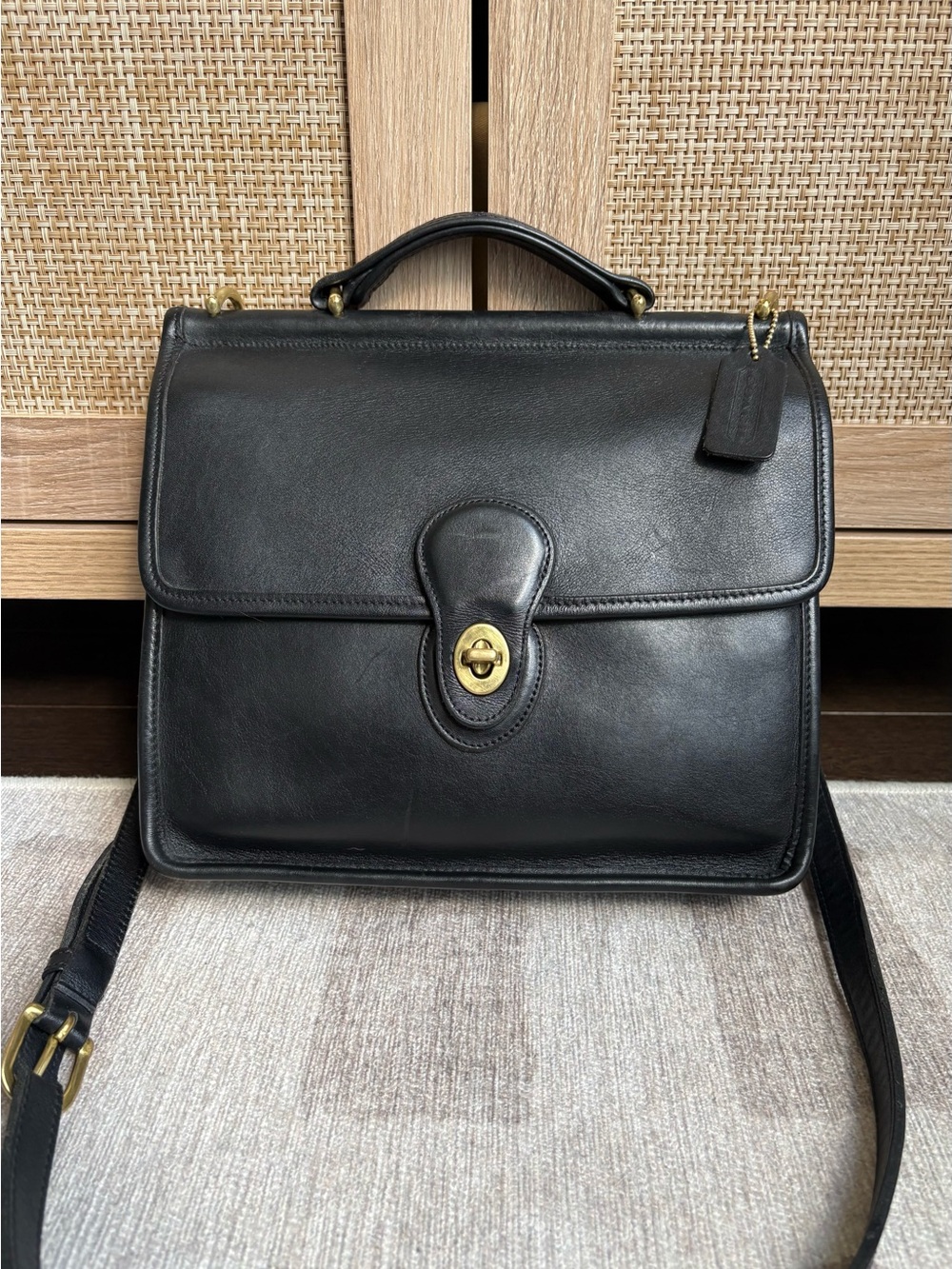 COACH Vintage Willis Black Leather Crossbody Shoulder Satchel Bag Handbag 9927